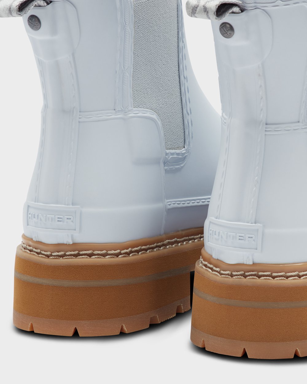 Botas Chelsea Hunter Feminina Branco - Refined Stitch Detail - 52JFVSLAI
